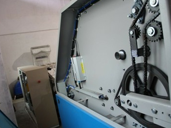 折叠机设备细节1